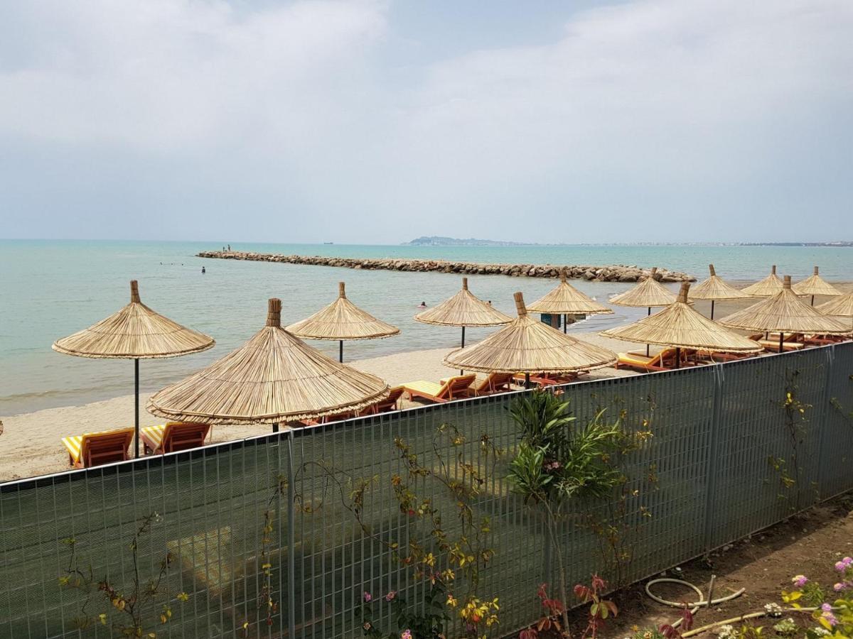 Family Beach 100 Square Metres Apartment Golem  Exterior foto
